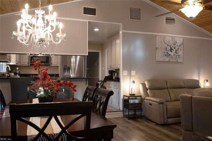 Property Photo: 2708 Meadow Dr W VA 23321
