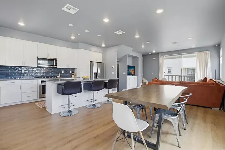 Property Photo: 437 Jupiter CA 92025