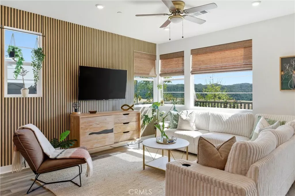 Property Photo:  116 Sunstone Place  CA 92694 