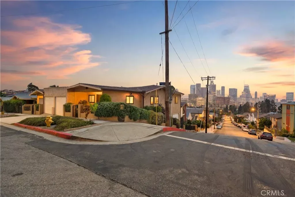 Property Photo: 1024 Figueroa Terrace CA 90012