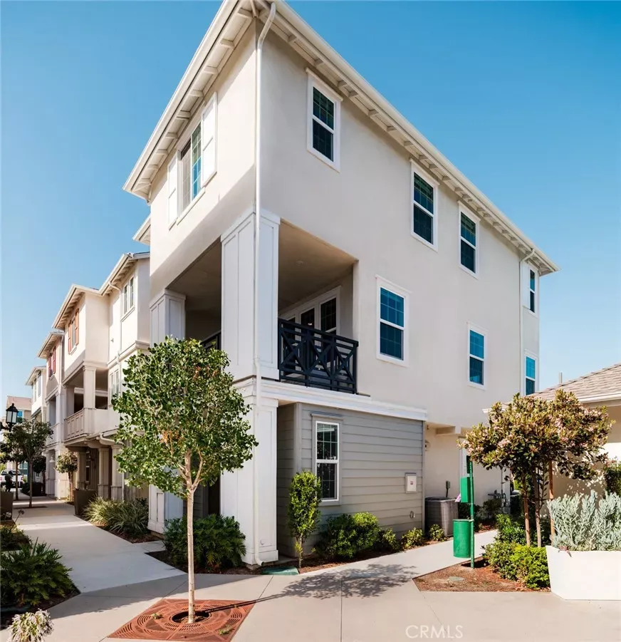 Property Photo:  1090 N Anaheim Blvd 2  CA 92801 