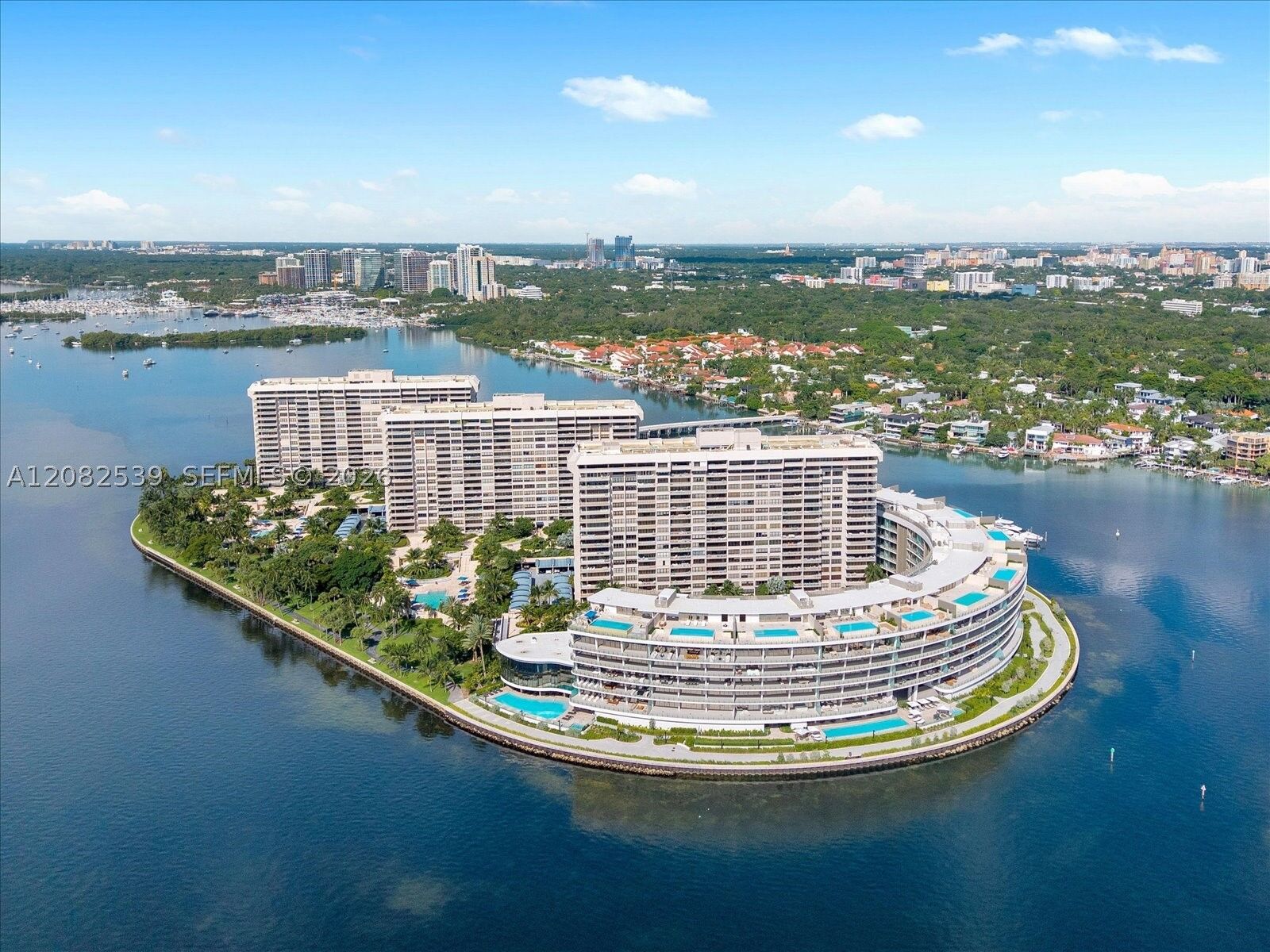 Property Photo:  2 Grove Isle Dr B1709  FL 33133 