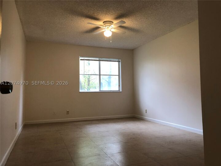 Property Photo: 9855 Westview Dr 715 FL 33076