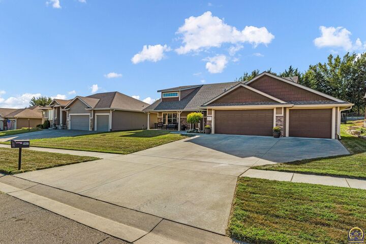 Property Photo:  5437 SW Westport Dr  KS 66610 