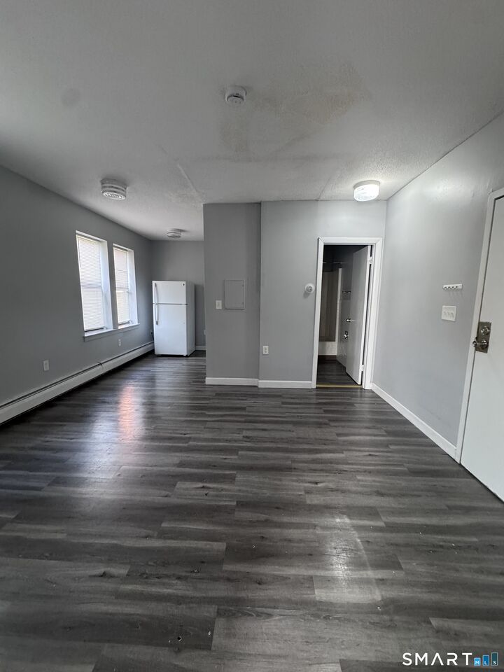 Property Photo: 27 Congress Street 204 CT 06108