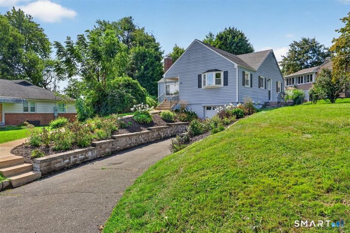 Property Photo:  14 Gracewell Road  CT 06109 