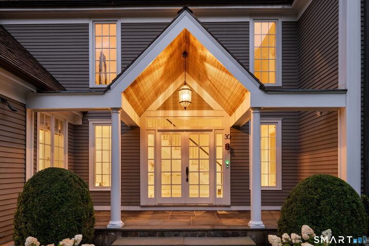 Property Photo:  30 Soundview Farm Road  CT 06883 