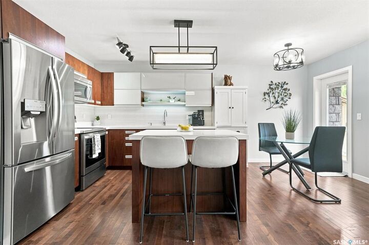 Property Photo:  2007 Pohorecky Crescent 203  SK S7W 0V3 