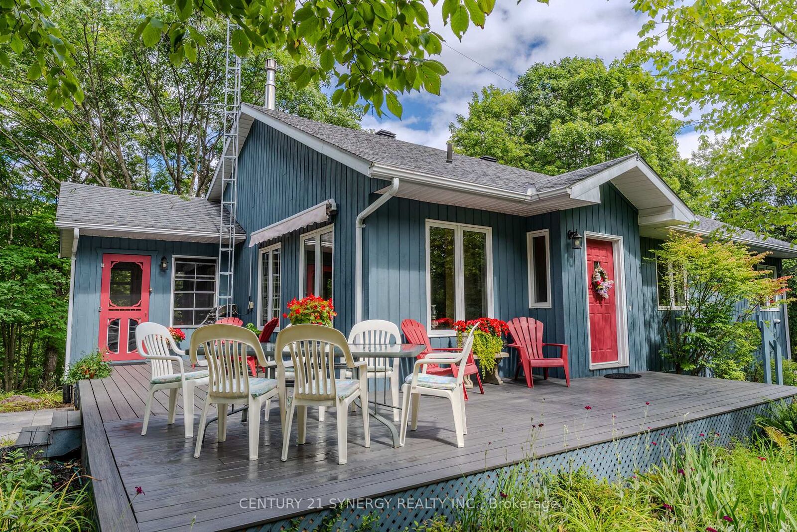 Property Photo: 504 Kenyon Road ON K7H 0C7
