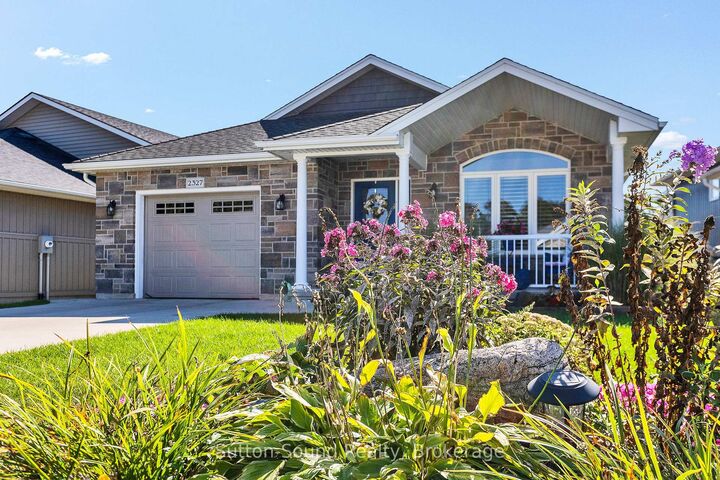 Property Photo:  2327 10th Avenue E  ON N4K 0B2 