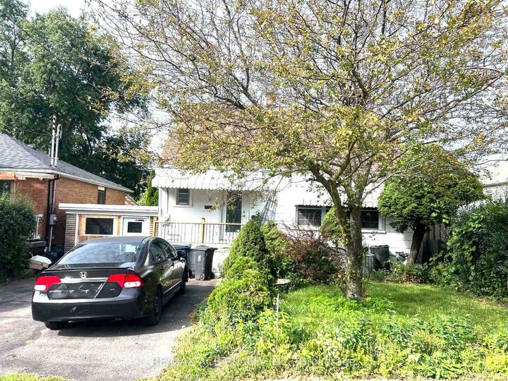 Property Photo:  4 Jeanette Street Main  ON M1M 3G1 