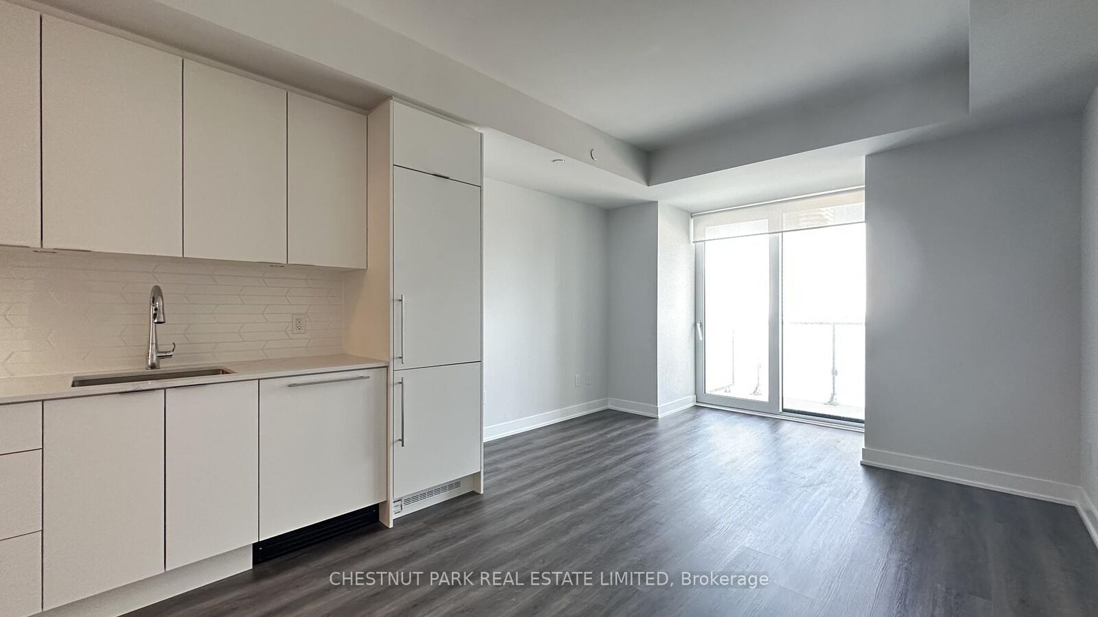 Property Photo:  430 Square One Drive 1305  ON L5B 0L6 