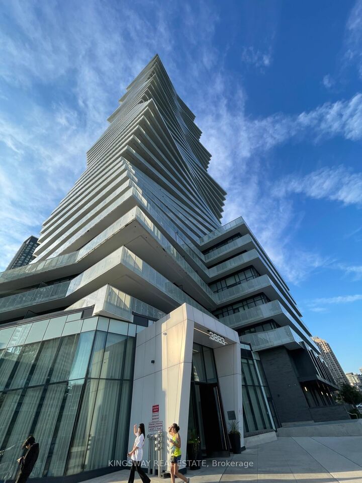 Property Photo:  3883 Quartz Road 1211  ON L5B 0M4 