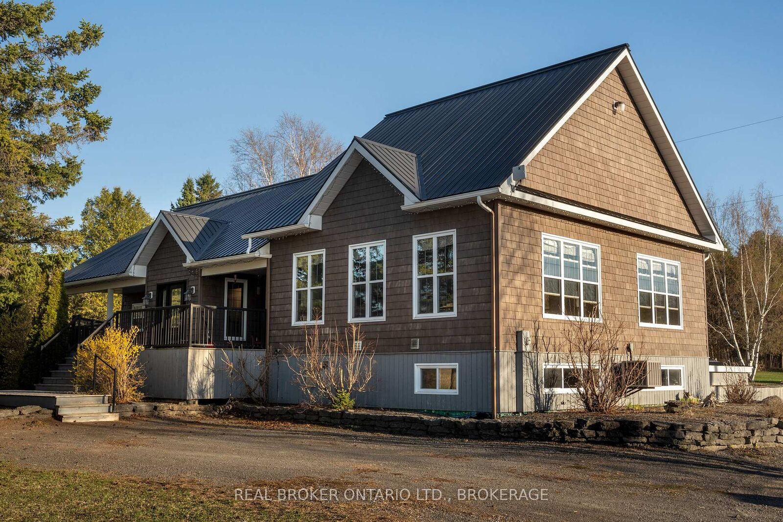 Property Photo:  1850 Ridge Road W  ON K0B 1R0 