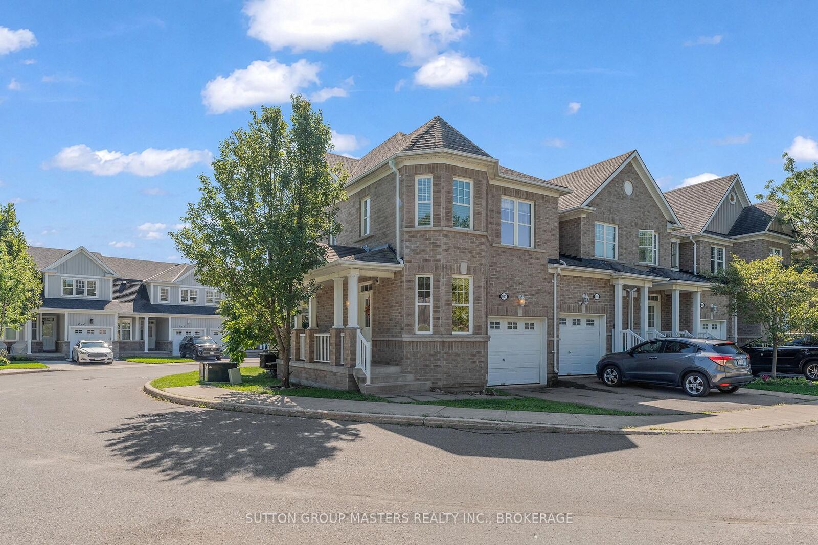 Property Photo:  901 Newmarket Lane  ON K7K 6K7 