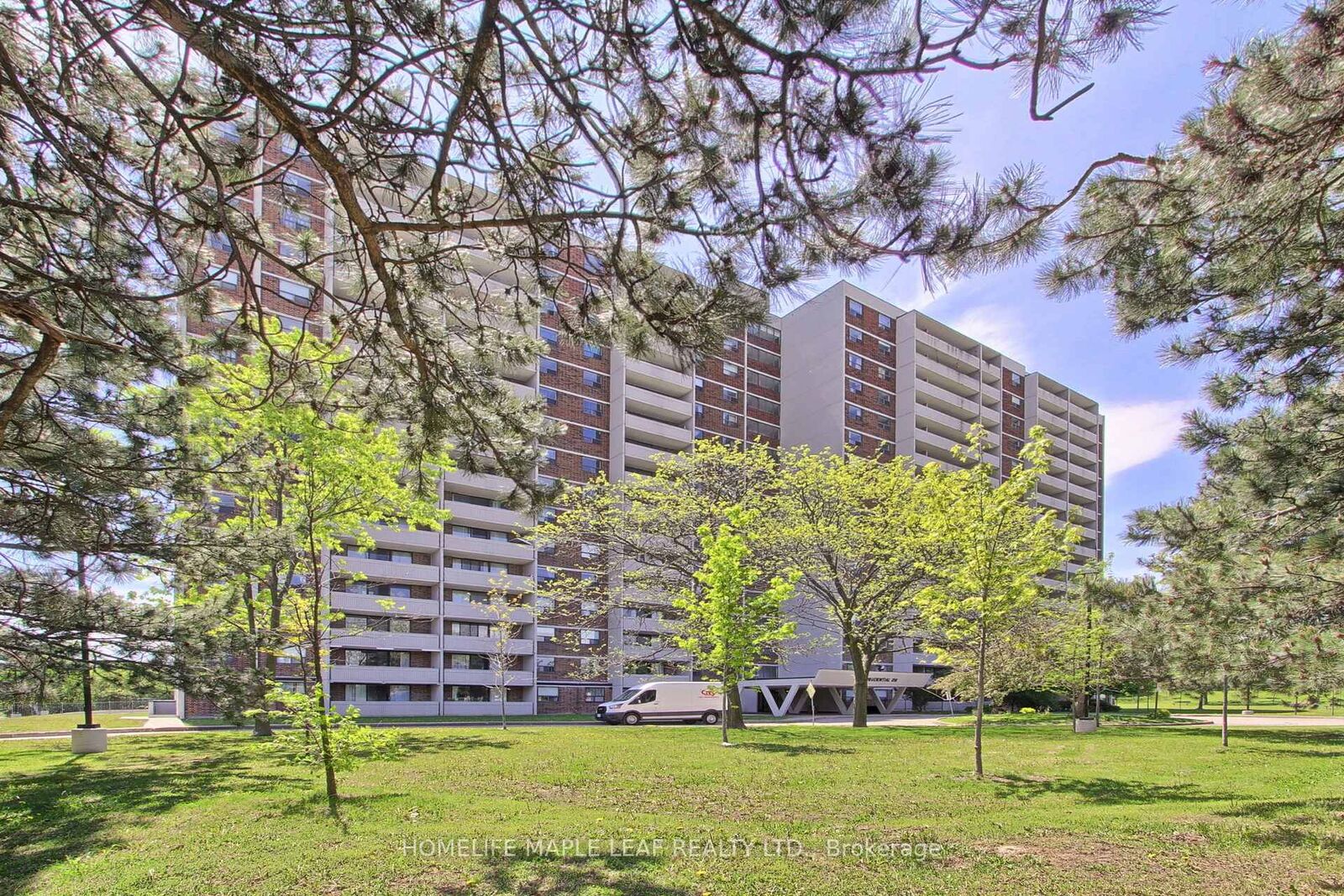Property Photo:  301 Prudential Drive 309  ON M1P 4V3 