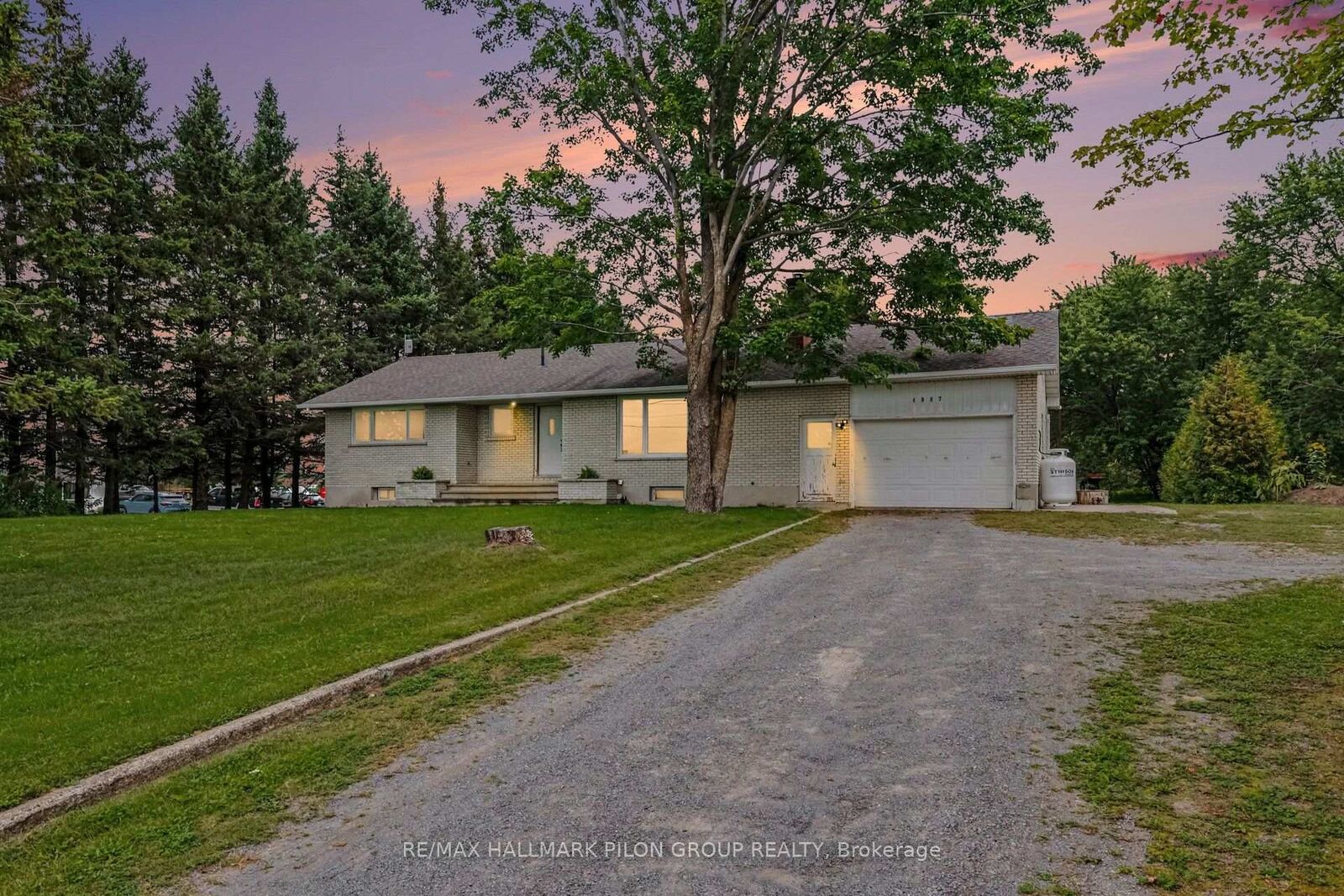 Property Photo: 4987 Frank Kenny Road ON K0A 3H0