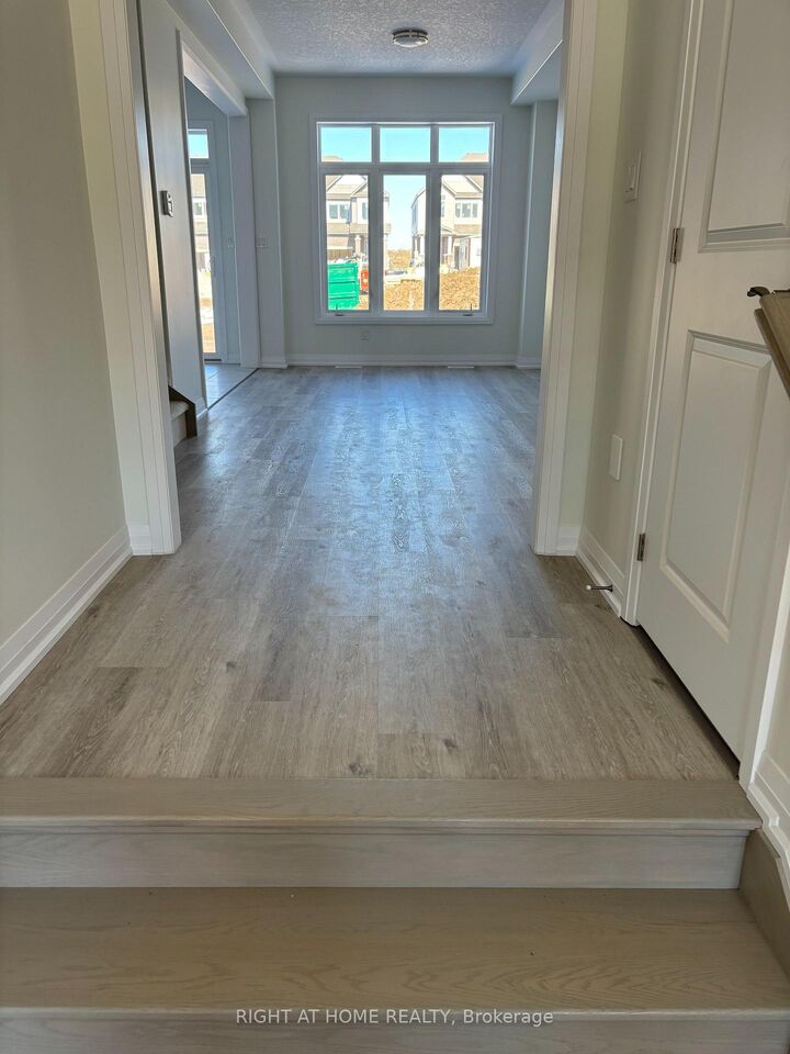 Property Photo:  57 Copperhill Heights  ON L9S 2Z4 