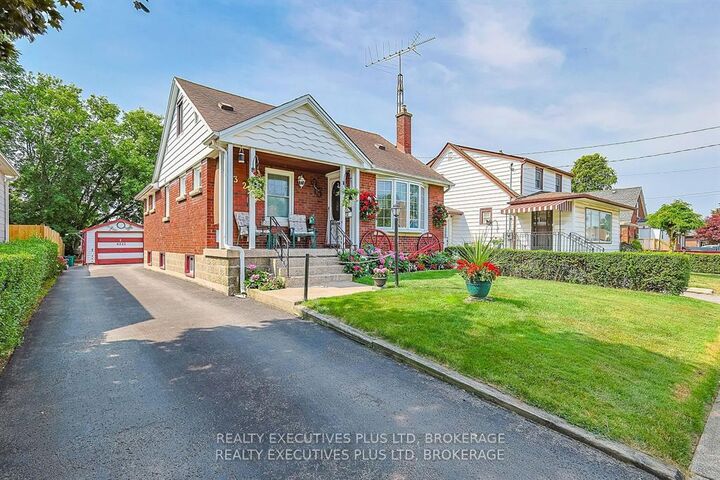 Property Photo:  6322 Monroe Street  ON L2G 2G8 