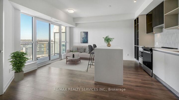 Property Photo:  405 Dundas Street W 624  ON L6M 4P9 