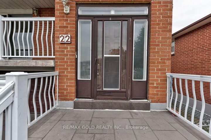 Property Photo:  22 Kittiwake Avenue  ON M9V 4P6 