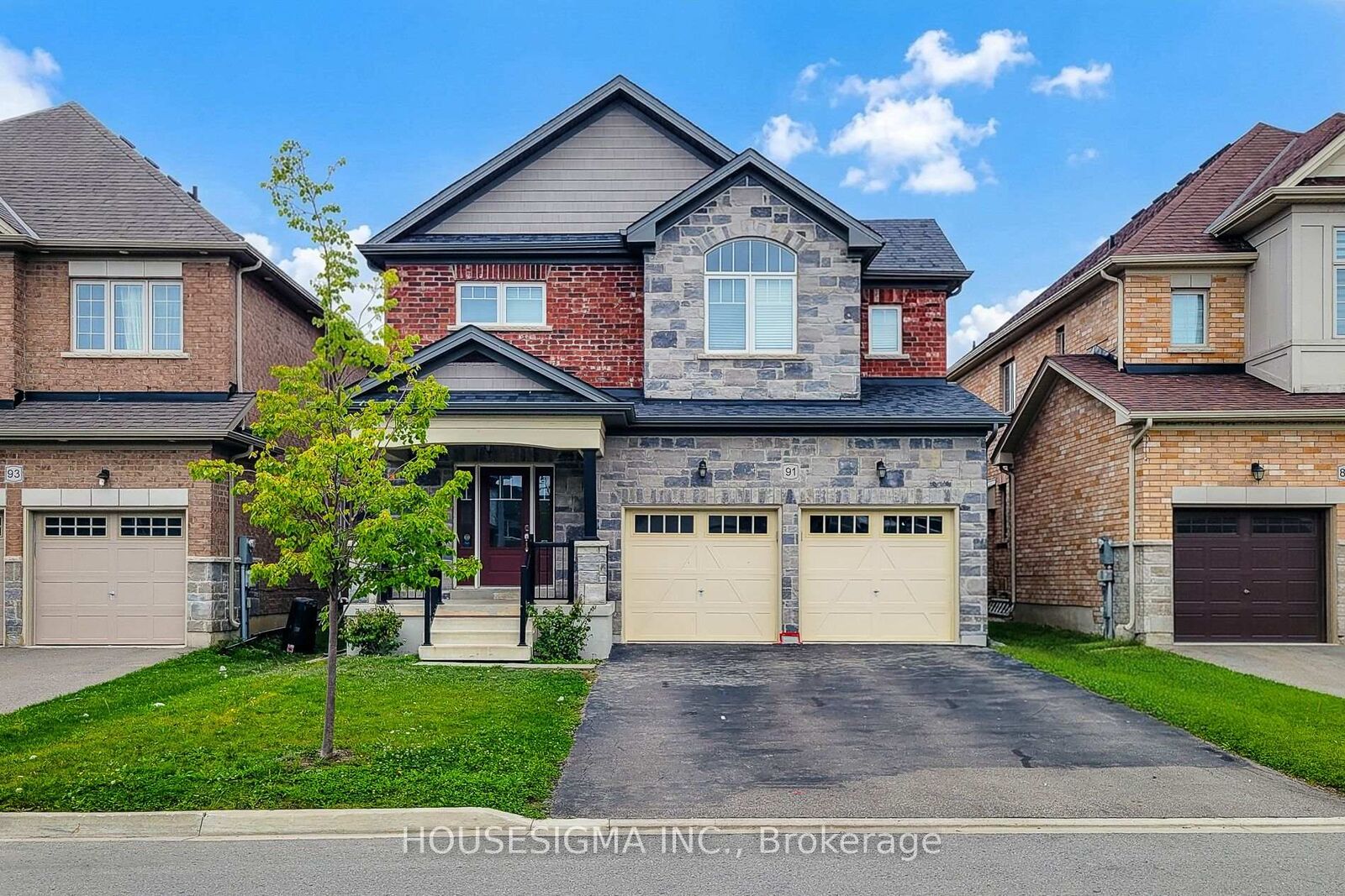 Property Photo:  91 Homestead Way  ON L2V 0B7 