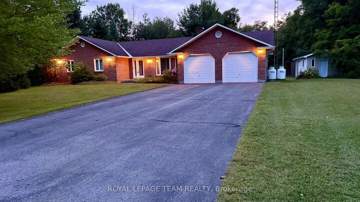 Property Photo:  2506 Rollin Road  ON K0A 3N0 