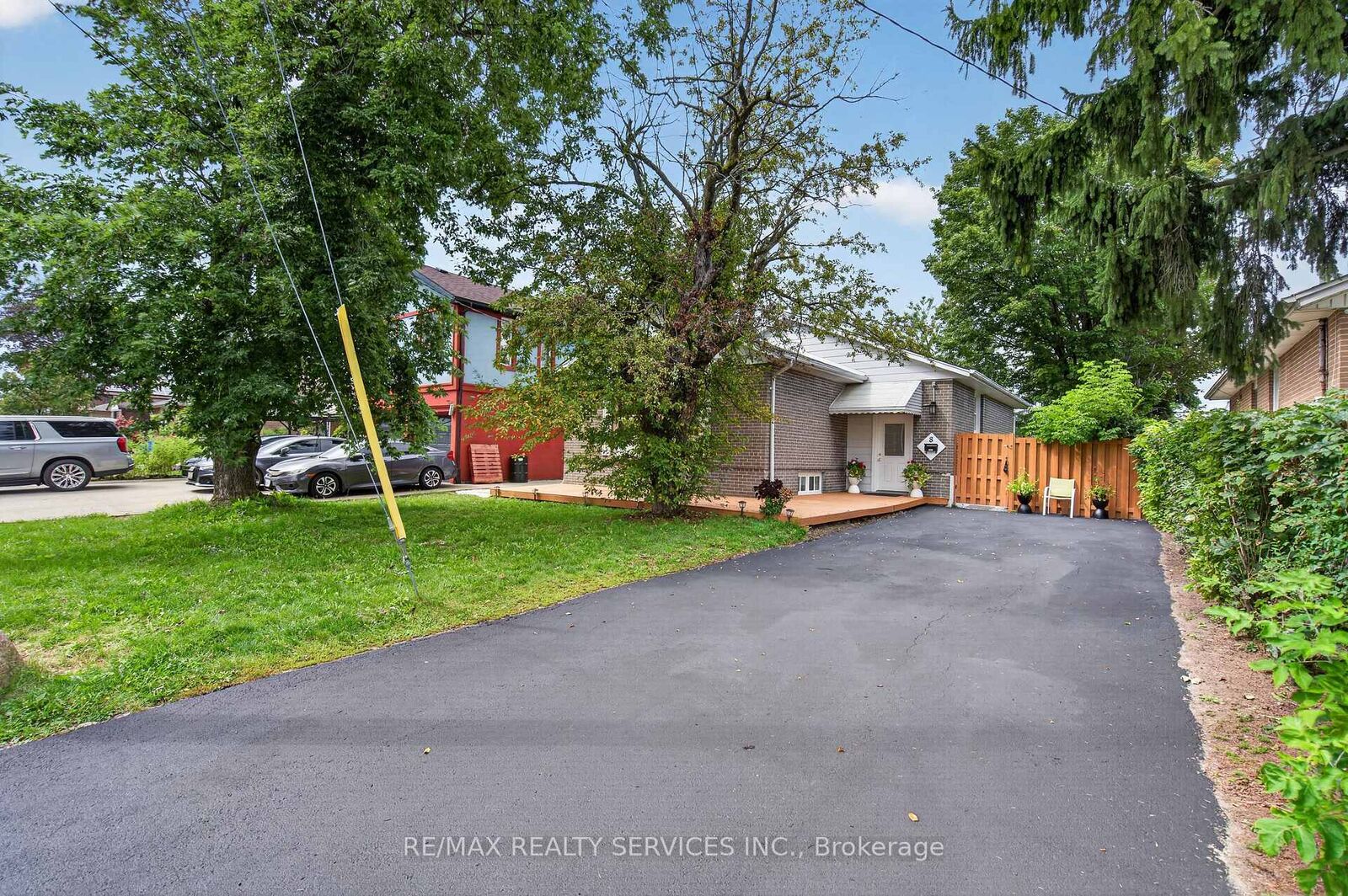 Property Photo:  8 Leneck Avenue  ON L6X 2A7 