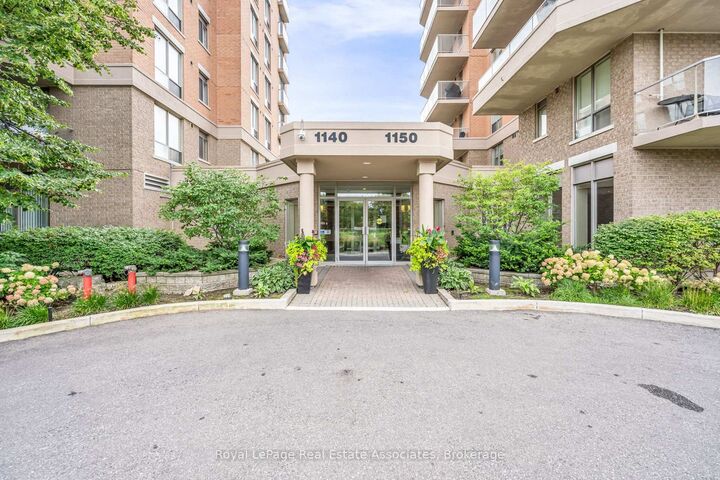 Property Photo:  1140 Parkwest Place 208  ON L5E 3K9 