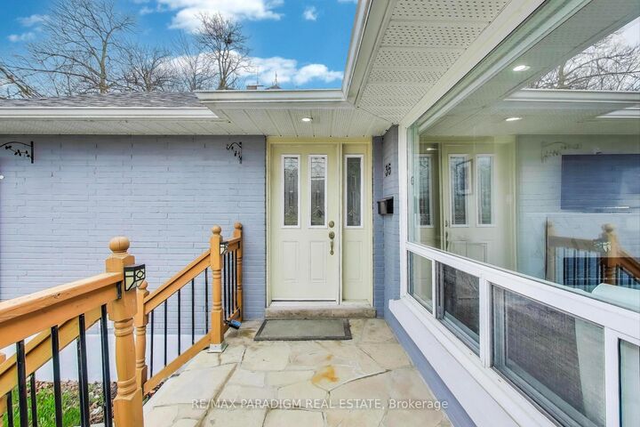 Property Photo:  36 Rideout Street Upper  ON L1S 1P8 