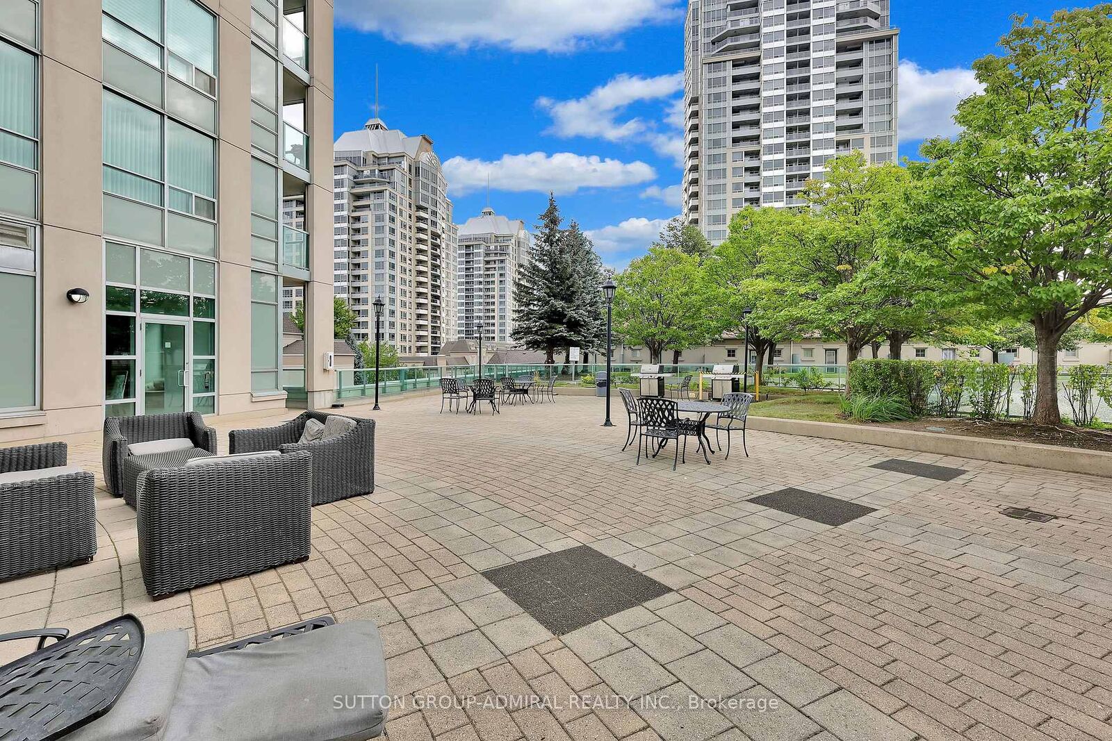 Property Photo:  38 Kenaston Gardens Gv108  ON M2K 1G8 