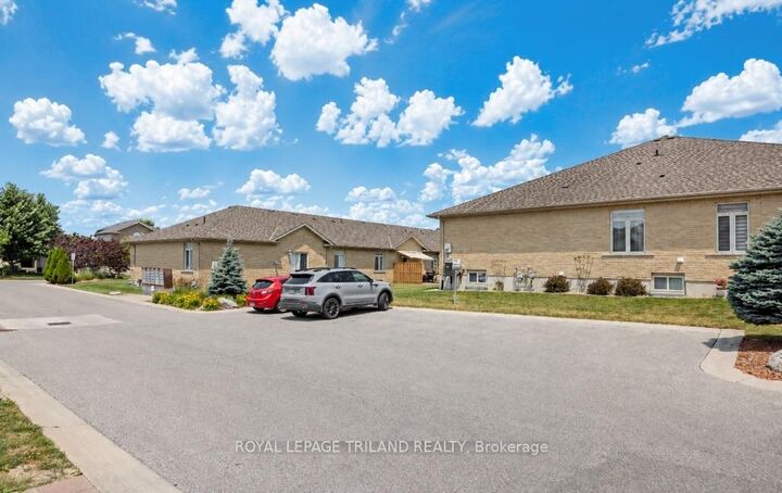 Property Photo:  70 Tanoak Drive 67  ON N6G 5R3 