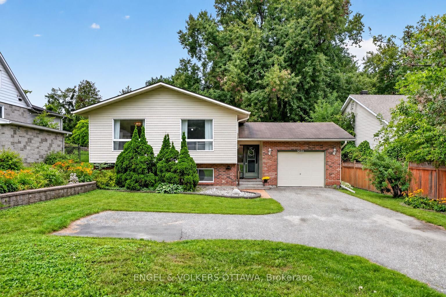 Property Photo:  3620 Albion Road S  ON K1T 1A3 