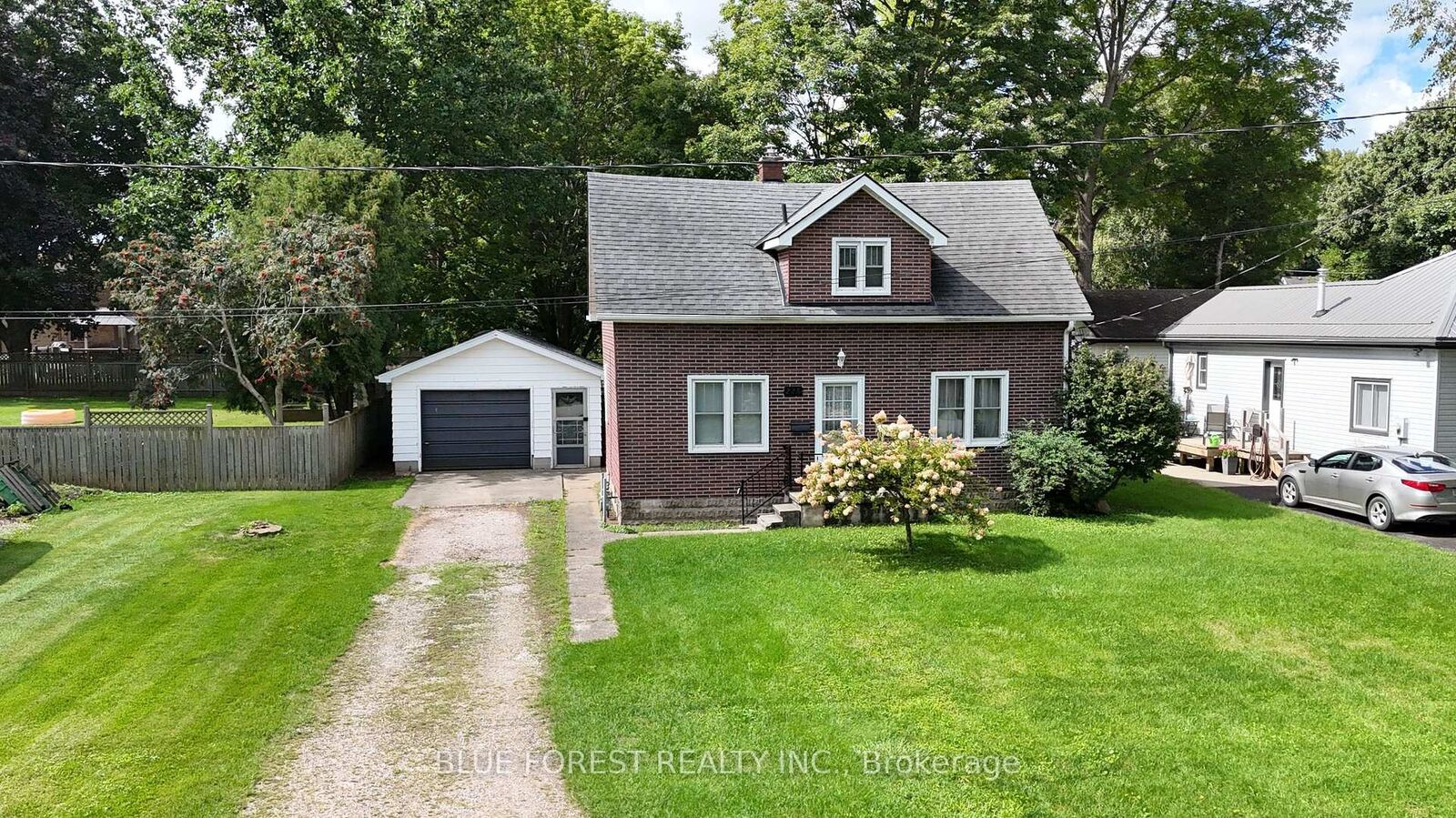Property Photo:  228 Flora Street  ON N0L 2C0 