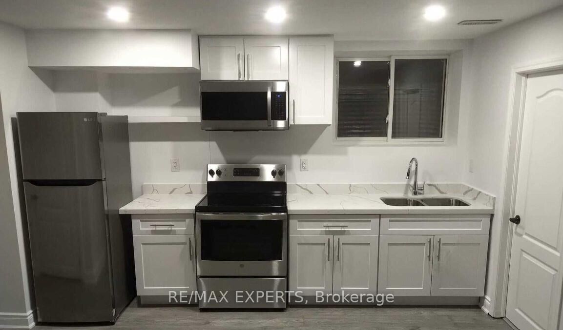 Property Photo:  117 Baffin Crescent  ON L7A 4K9 