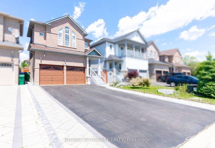 Property Photo:  545 Warhol Way  ON L5W 1M2 