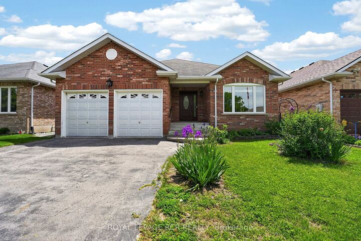 Property Photo:  71 Elmwood Avenue  ON L0K 1A0 
