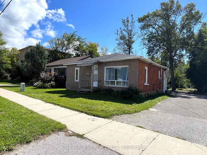 Property Photo:  177 Atherley Road  ON L3V 8A9 