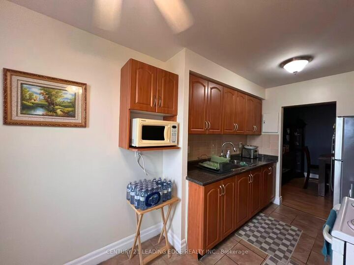 Property Photo:  1625 Bloor Street 620  ON L4X 1S3 