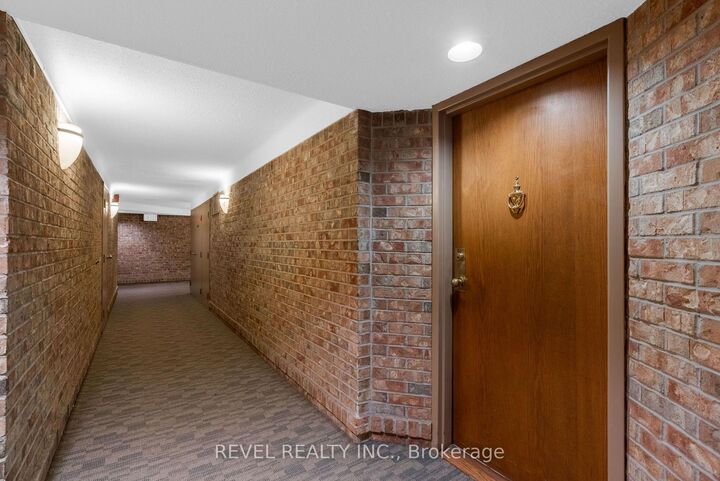 Property Photo:  181 Collier Street 305  ON L4M 5L6 