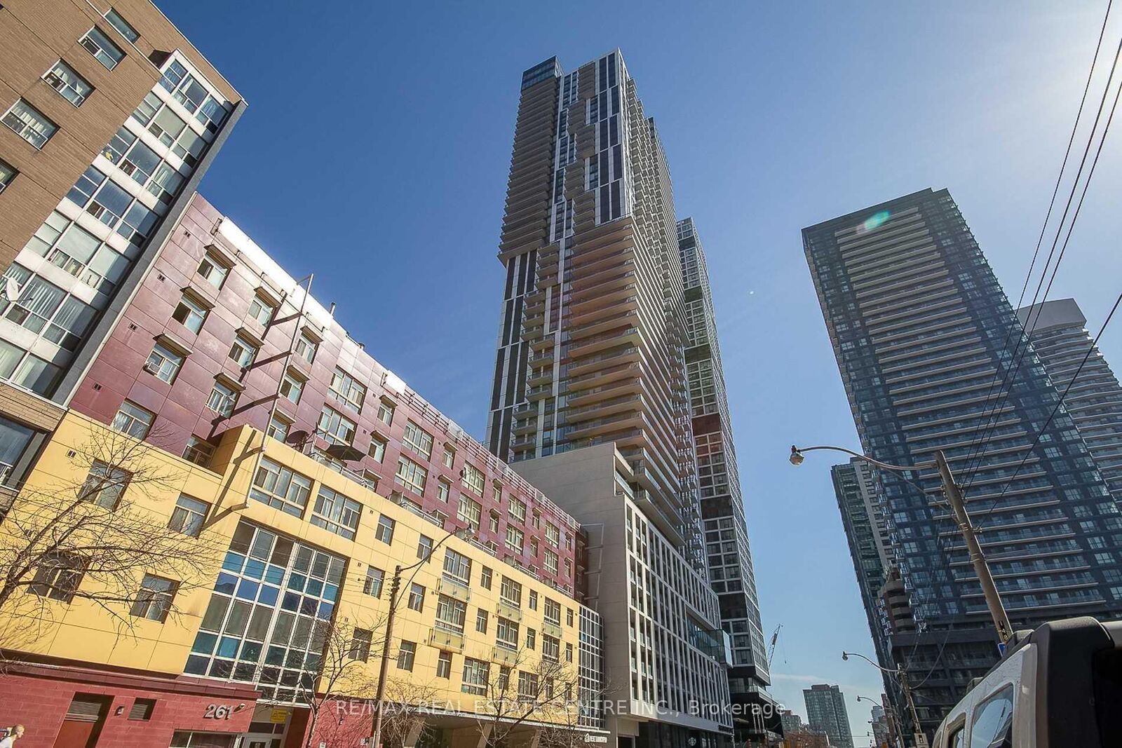 Property Photo: 251 Jarvis Street 4709 ON M5B 0C3