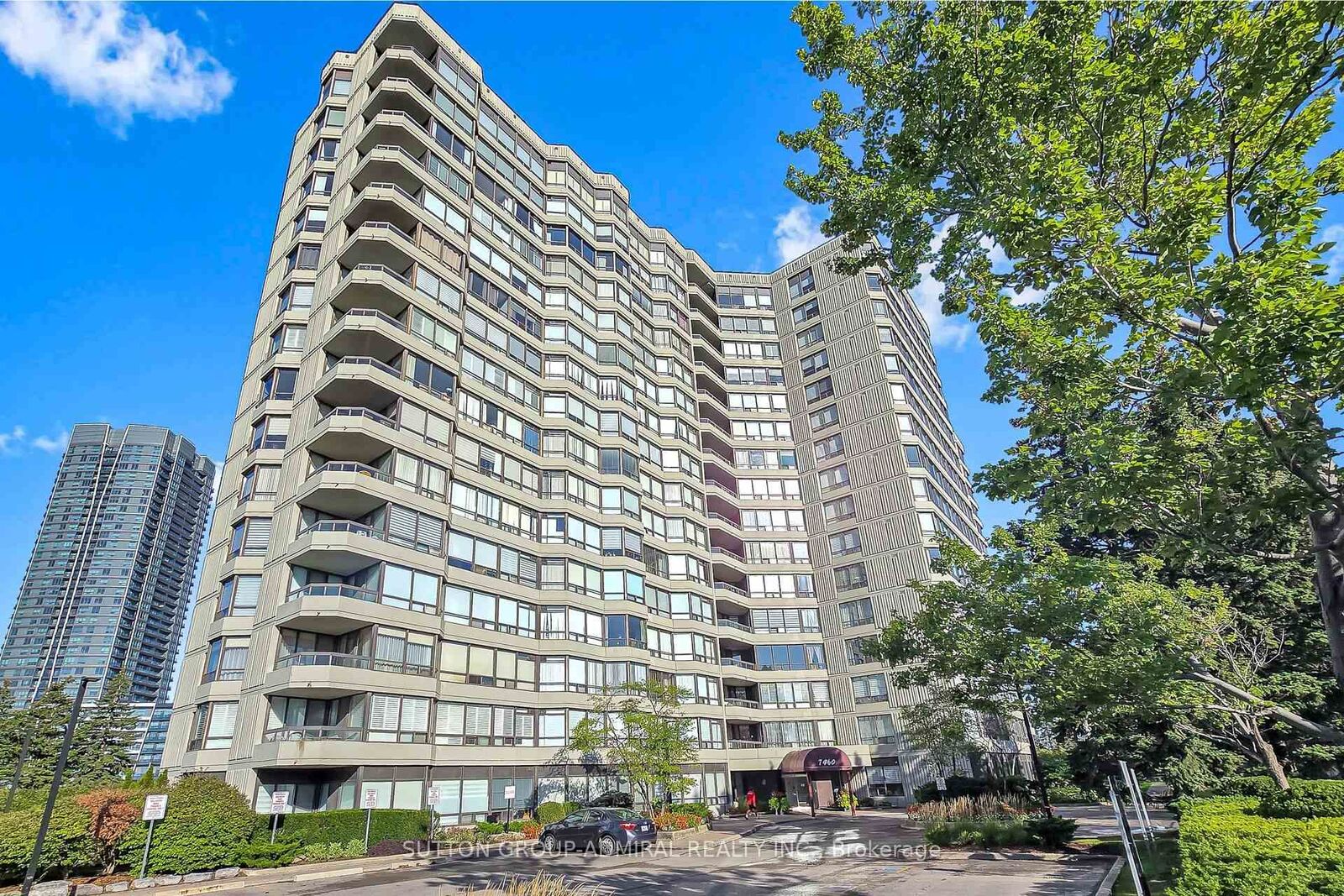Property Photo:  7460 Bathurst Street 711  ON L4J 7K9 