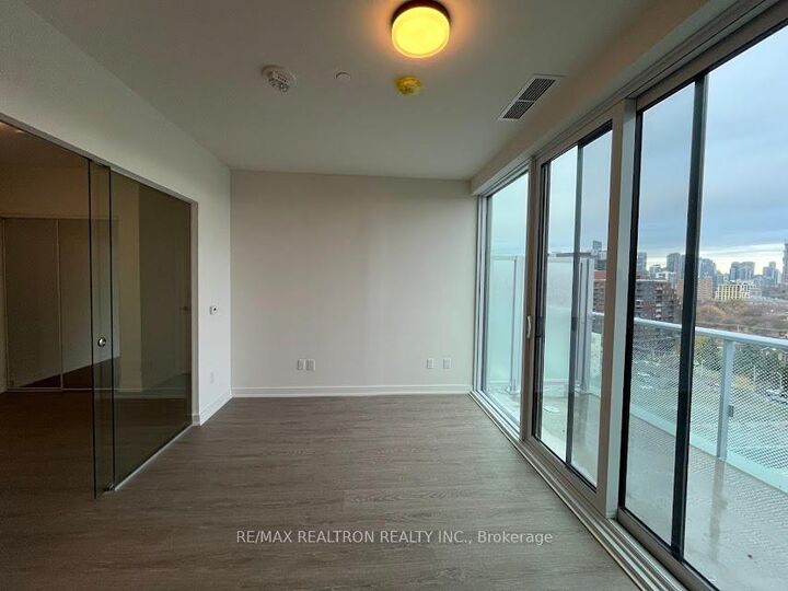 Property Photo:  425 Front Street E 1301  ON M5A 0X2 