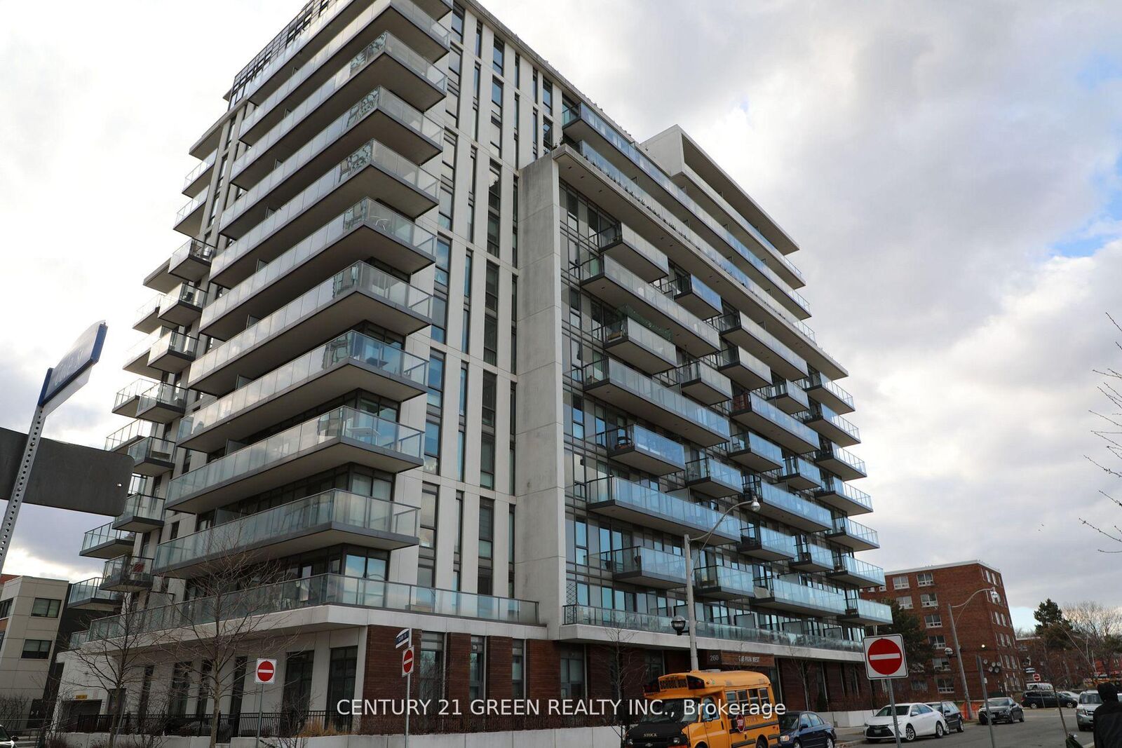 Property Photo:  260 Sackville Street W 515  ON M5A 0B3 