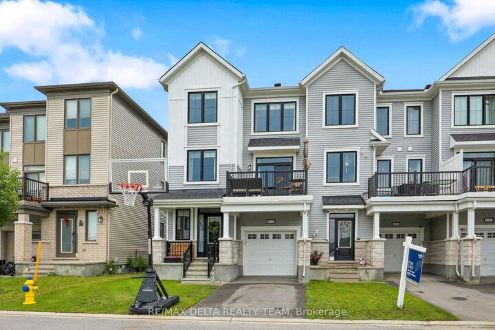Property Photo:  622 Bellatrix Walk  ON K2J 6N4 