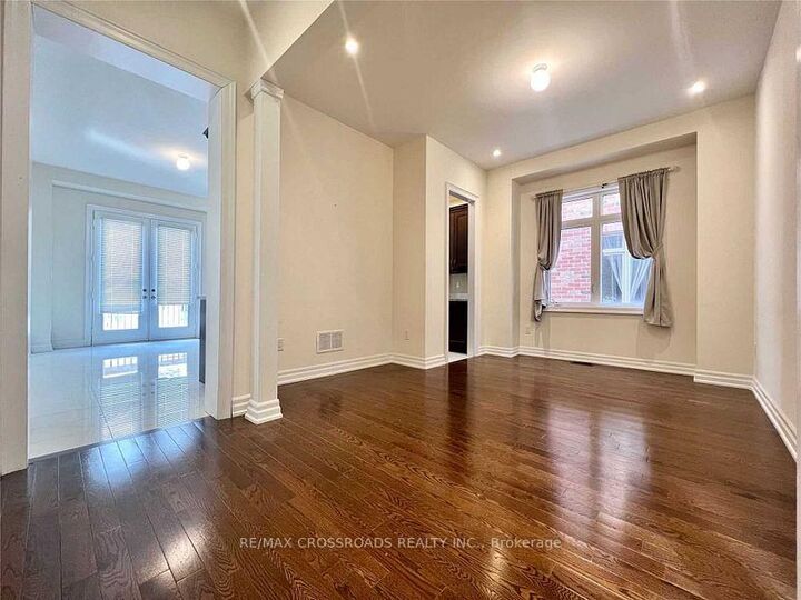 Property Photo:  71 Hamster Crescent  ON L4G 3G7 