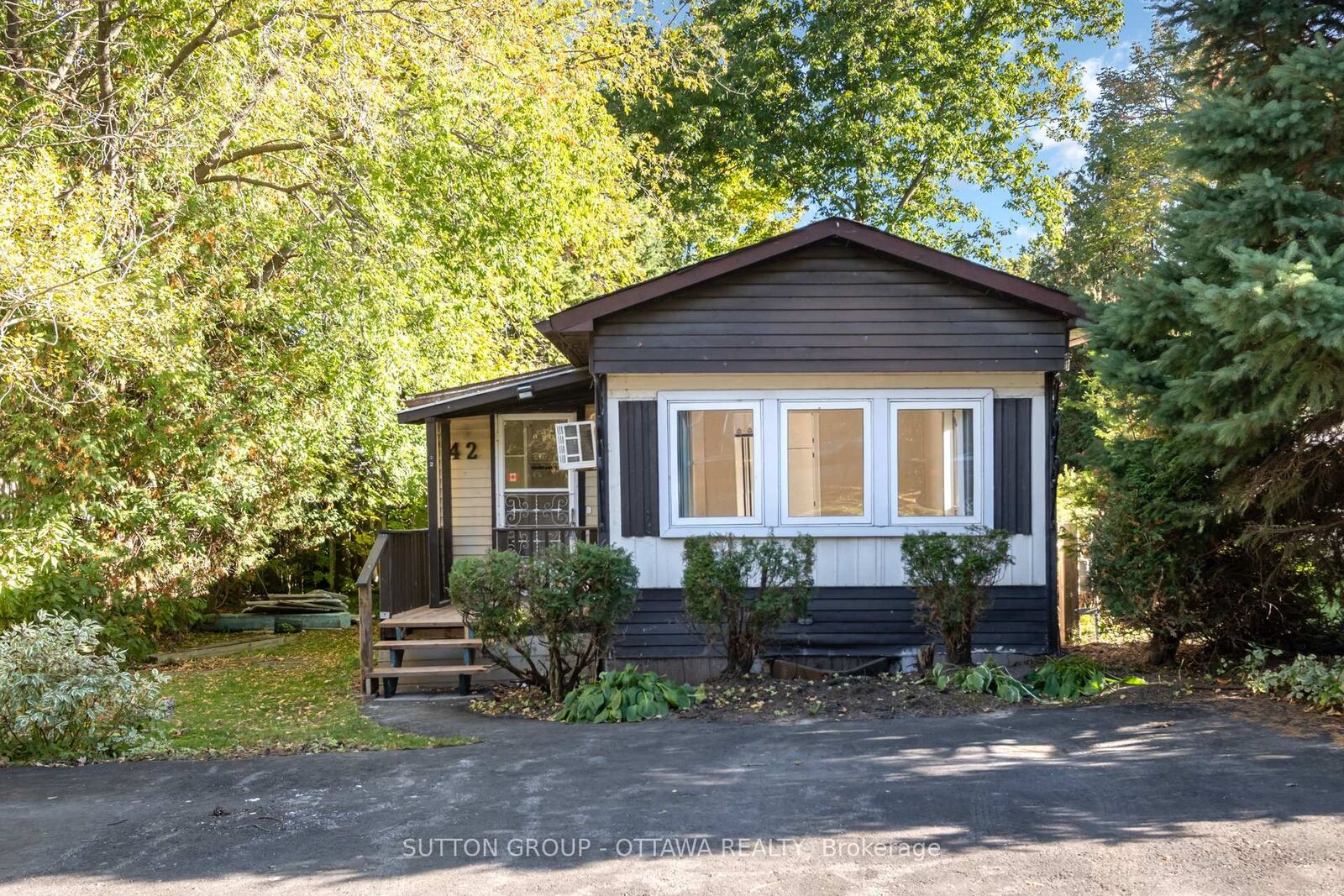 Property Photo:  7481 Mitch Owens Road 42  ON K1G 3N4 