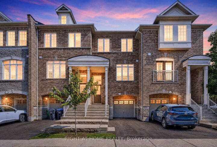 Property Photo: 7201 Triumph Lane ON L5N 0C5