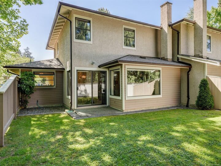 Property Photo:  1309 McKenzie Ave #2  BC V8P 2M1 