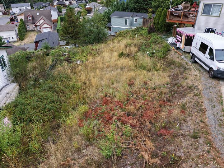 Property Photo:  350 Carnell Dr  BC V0R 2G1 